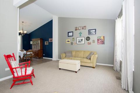 1400 Broadlawn Dr, Plainfield, IL 60586 photo 3