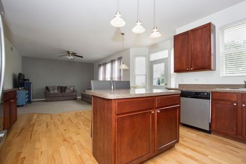 1400 Broadlawn Dr, Plainfield, IL 60586 photo 8