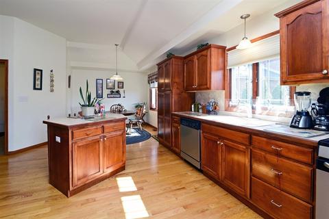 1074 Cherry Ln, Beecher, IL 60401 photo 6
