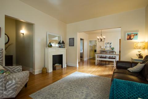 910 Circle Ave, Forest Park, IL 60130 photo 3