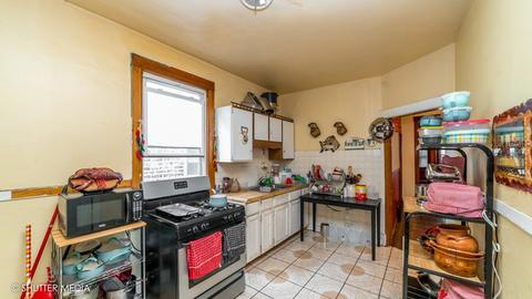 3016 W Pershing Rd, Chicago, IL 60632 photo 7