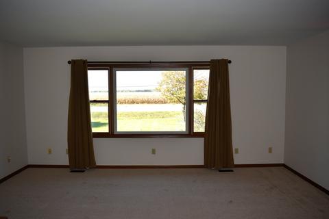 1314 Eldamain Rd, Plano, IL 60545 photo 3