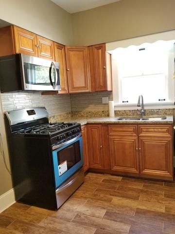 726 E Benton St, Aurora, IL 60505 photo 9