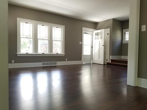 726 E Benton St, Aurora, IL 60505 photo 4