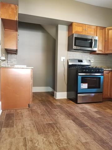 726 E Benton St, Aurora, IL 60505 photo 6