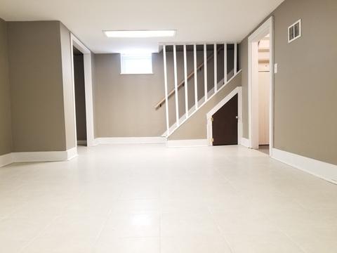 726 E Benton St, Aurora, IL 60505 photo 13