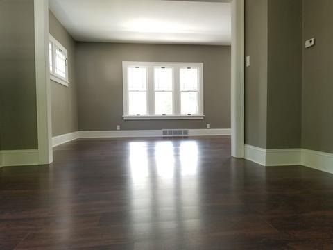 726 E Benton St, Aurora, IL 60505 photo 3