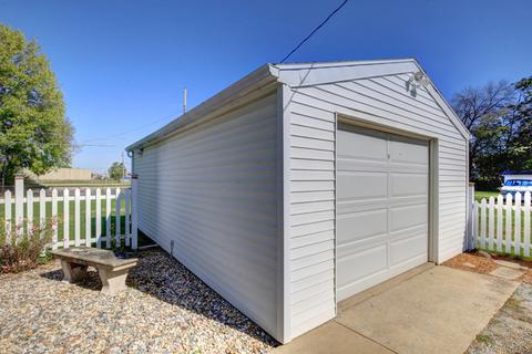 914 W Beardsley Ave, Champaign, IL 61821 photo 20