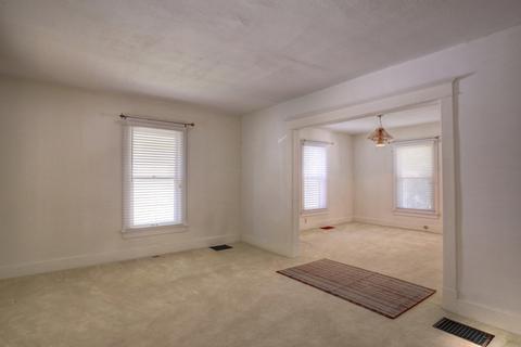 914 W Beardsley Ave, Champaign, IL 61821 photo 6