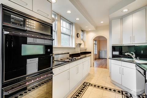 1107 Hull Ter, Evanston, IL 60202 photo 23