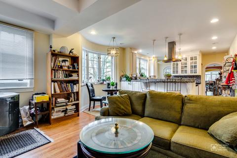 1107 Hull Ter, Evanston, IL 60202 photo 5