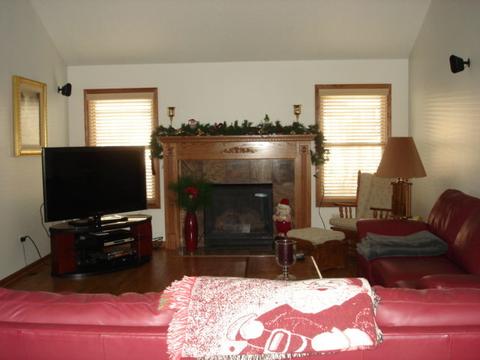 1404 E Cap Cir, Bourbonnais, IL 60914 photo 3