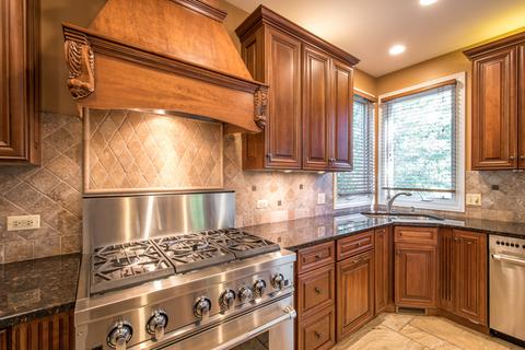 415 S Maple St, Itasca, IL 60143 photo 4
