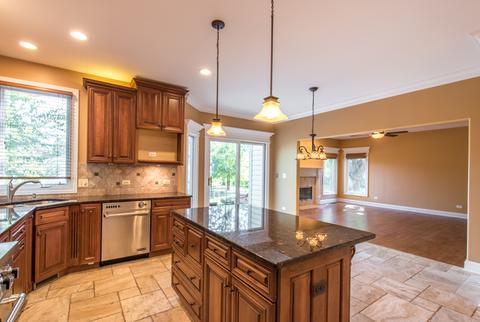 415 S Maple St, Itasca, IL 60143 photo 5