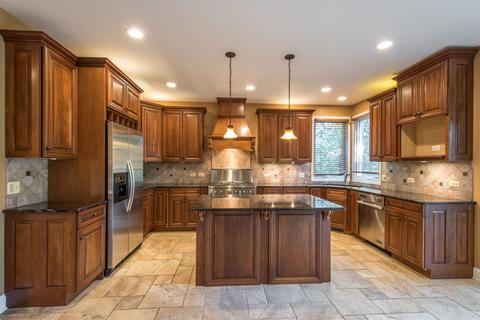 415 S Maple St, Itasca, IL 60143 photo 2