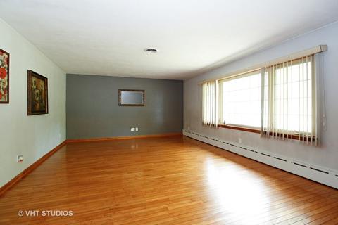 2504 Hacker Dr, Crest Hill, IL 60435 photo 2