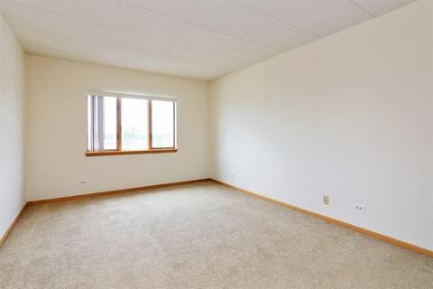 545 S River Rd #608, Des Plaines, IL 60016 photo 11