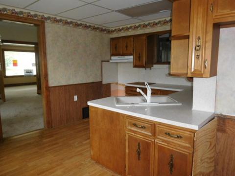 215 E 5th St, Tilton, IL 61833 photo 12