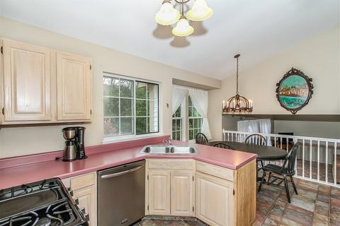 243 Gatewood Ln, Bartlett, IL 60103 photo 11
