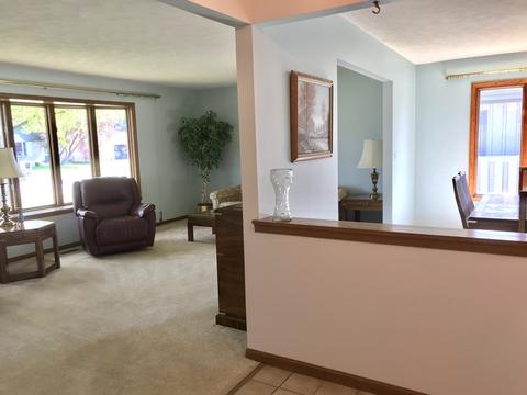 868 Dedham Ln, Bartlett, IL 60103 photo 3
