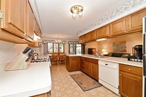 868 Dedham Ln, Bartlett, IL 60103 photo 7