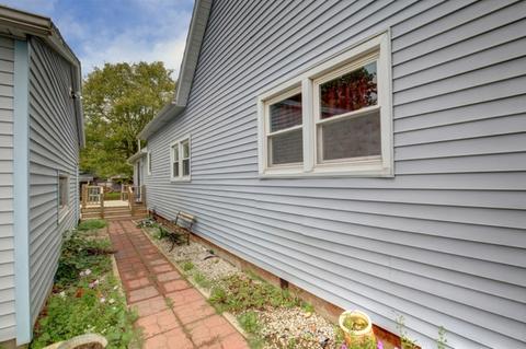355 E State St, Cisco, IL 61830 photo 3
