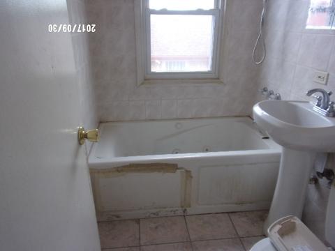 136 E 122nd Pl, Chicago, IL 60628 photo 4