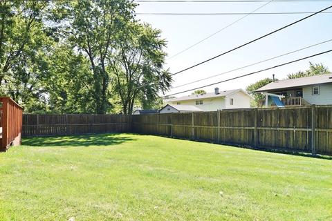 1055 Lancaster Ct, Hoffman Estates, IL 60169 photo 18
