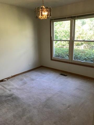 1055 Lancaster Ct, Hoffman Estates, IL 60169 photo 8