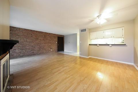 324 Sheridan Dr #2B, Willowbrook, IL 60527 photo 4