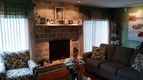 440 Buckeye Dr, Wheeling, IL 60090 photo 2