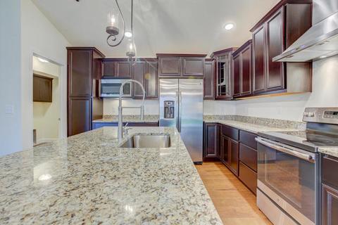 413 Corey Ln, Champaign, IL 61822 photo 9