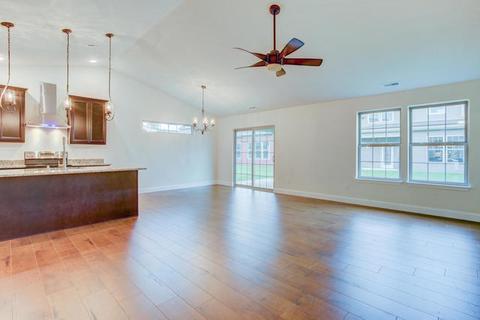 413 Corey Ln, Champaign, IL 61822 photo 5