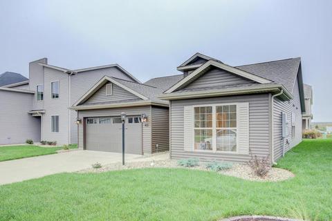 413 Corey Ln, Champaign, IL 61822 photo 2