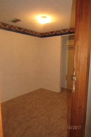 19 N Sumner Ave, Aurora, IL 60505 photo 11
