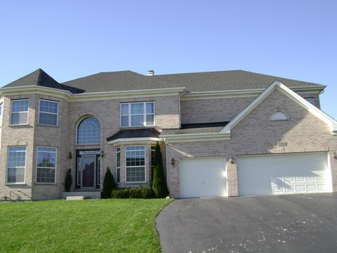 688 Norfolk Ave, Bartlett, IL 60103 photo 2