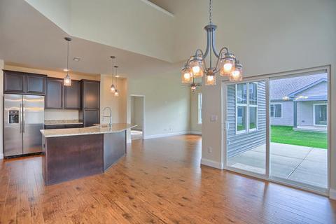 401 Corey Ln, Champaign, IL 61822 photo 2