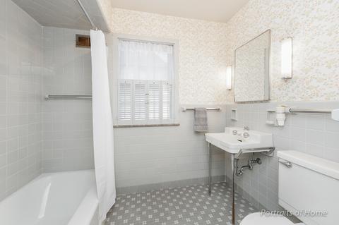246 E Park Ave, Wheaton, IL 60189 photo 19
