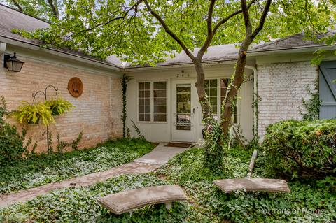 246 E Park Ave, Wheaton, IL 60189 photo 2