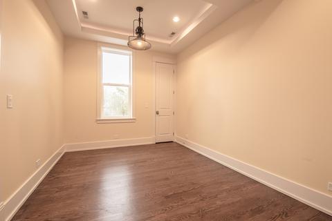 930 E 42nd Pl, Chicago, IL 60653 photo 27