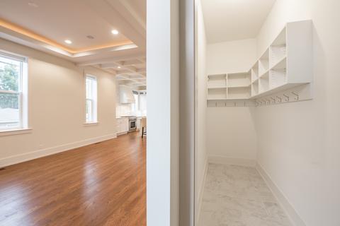 930 E 42nd Pl, Chicago, IL 60653 photo 18