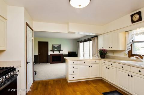 10 Lloyd St, Cary, IL 60013 photo 3
