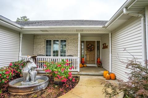 2259 Fox Run Dr, Kankakee, IL 60901 photo 3