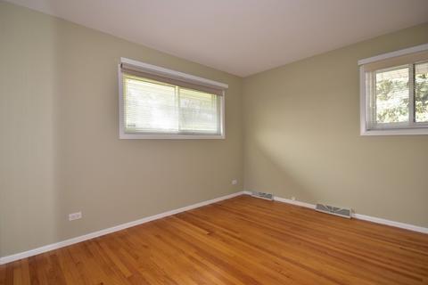 320 Ambleside Rd, Des Plaines, IL 60016 photo 16