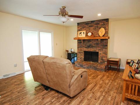 103 Raven Ct, Morris, IL 60450 photo 10
