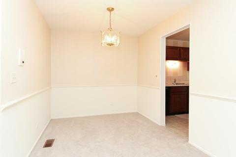 4650 Calvert Dr #D1, Rolling Meadows, IL 60008 photo 8