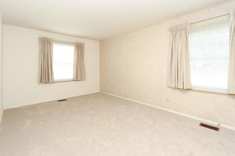 4650 Calvert Dr #D1, Rolling Meadows, IL 60008 photo 12