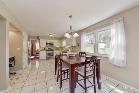 209 Willoway Dr, Naperville, IL 60540 photo 3