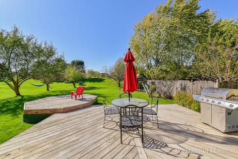 209 Willoway Dr, Naperville, IL 60540 photo 2