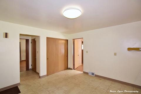 560 4th Ave, Aurora, IL 60505 photo 11